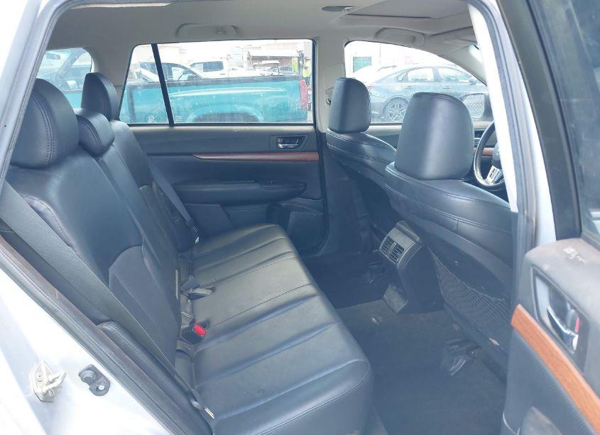 Photo 8 of 2014 Subaru Outback 2.5I LIMITED (VIN 4S4BRCNC4E3239314)