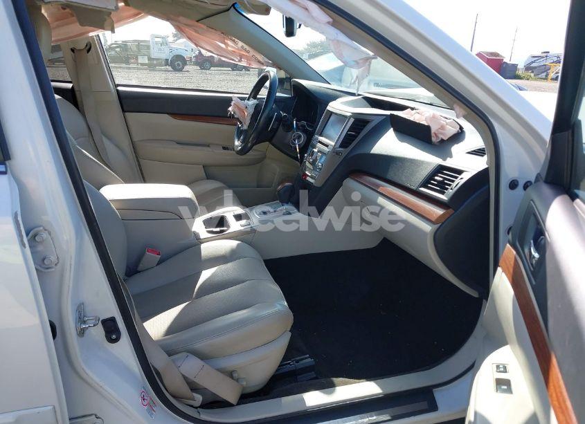 Photo 5 of 2014 Subaru Outback 2.5I LIMITED (VIN 4S4BRCNC5E3213241)