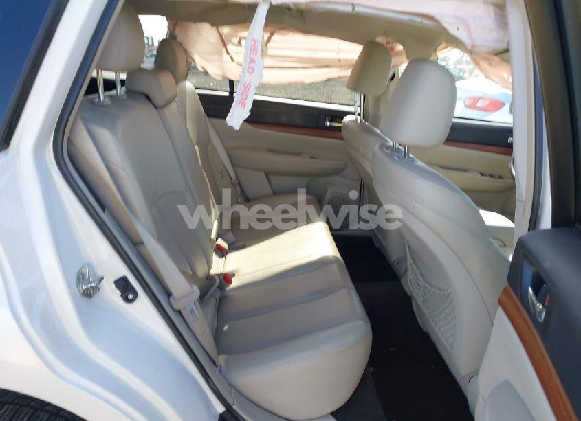 Photo 8 of 2014 Subaru Outback 2.5I LIMITED (VIN 4S4BRCNC5E3213241)