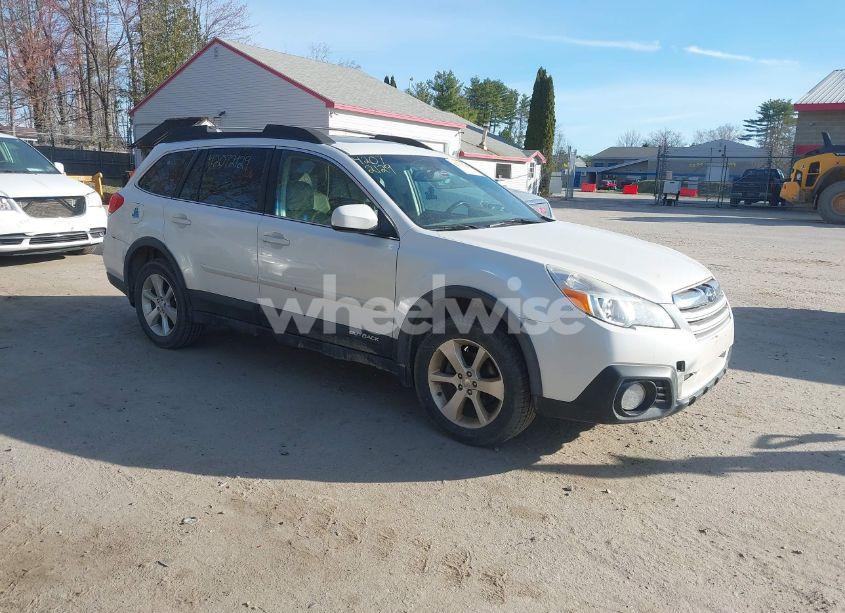 2014 Subaru Outback 2.5I LIMITED (VIN 4S4BRCNCXE3301122) main photo