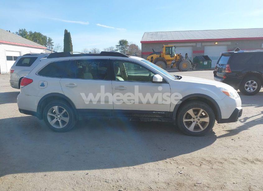 Photo 13 of 2014 Subaru Outback 2.5I LIMITED (VIN 4S4BRCNCXE3301122)