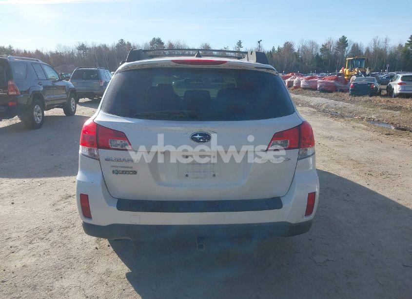 Photo 16 of 2014 Subaru Outback 2.5I LIMITED (VIN 4S4BRCNCXE3301122)
