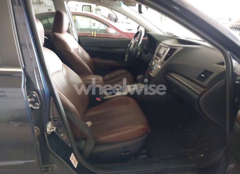 Photo 5 of 2014 Subaru Outback 2.5I LIMITED (VIN 4S4BRCPC1E3263809)