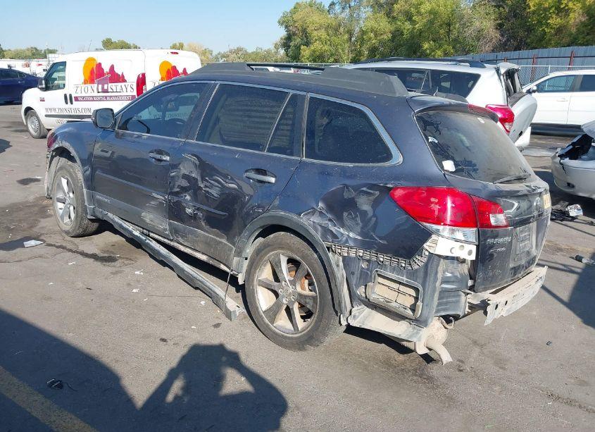 Photo 3 of 2014 Subaru Outback 2.5I LIMITED (VIN 4S4BRCPC4E3228245)