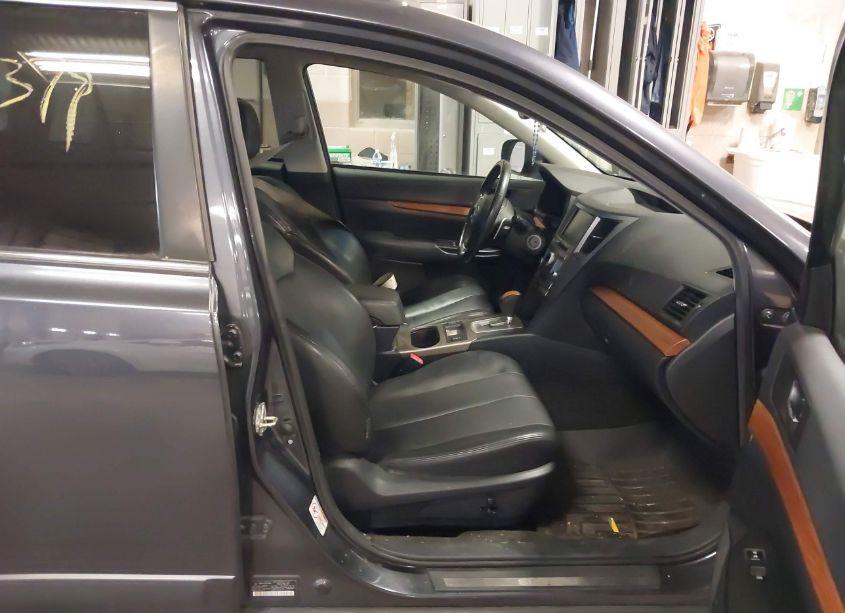 Photo 5 of 2013 Subaru Outback 2.5I LIMITED (VIN 4S4BRCPC6D3210487)