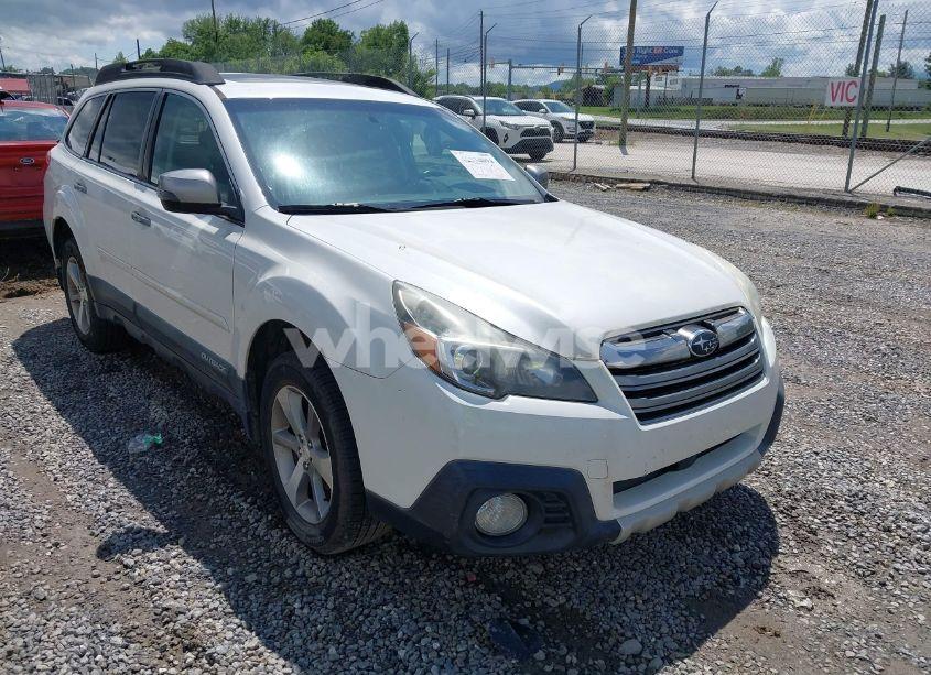 2014 Subaru Outback 2.5I LIMITED (VIN 4S4BRCPC6E3299365) main photo