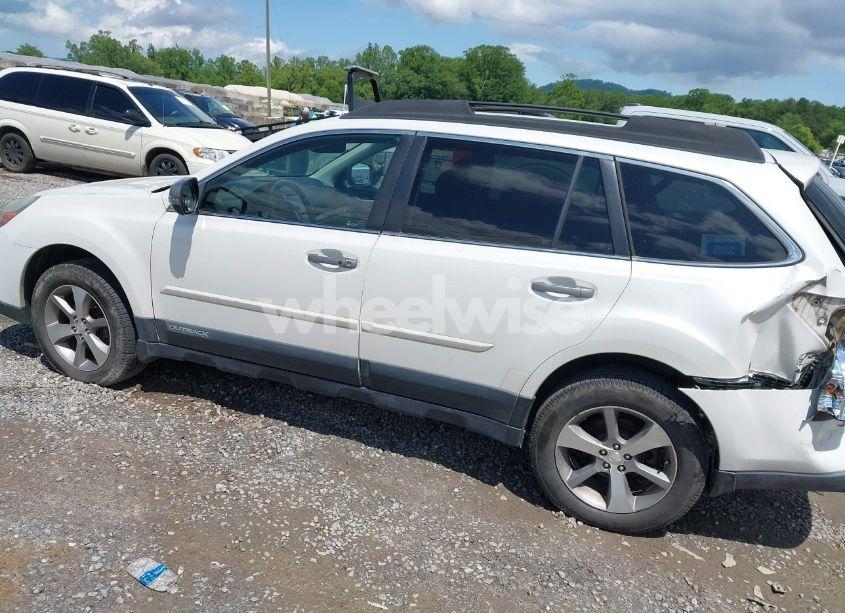 Photo 14 of 2014 Subaru Outback 2.5I LIMITED (VIN 4S4BRCPC6E3299365)