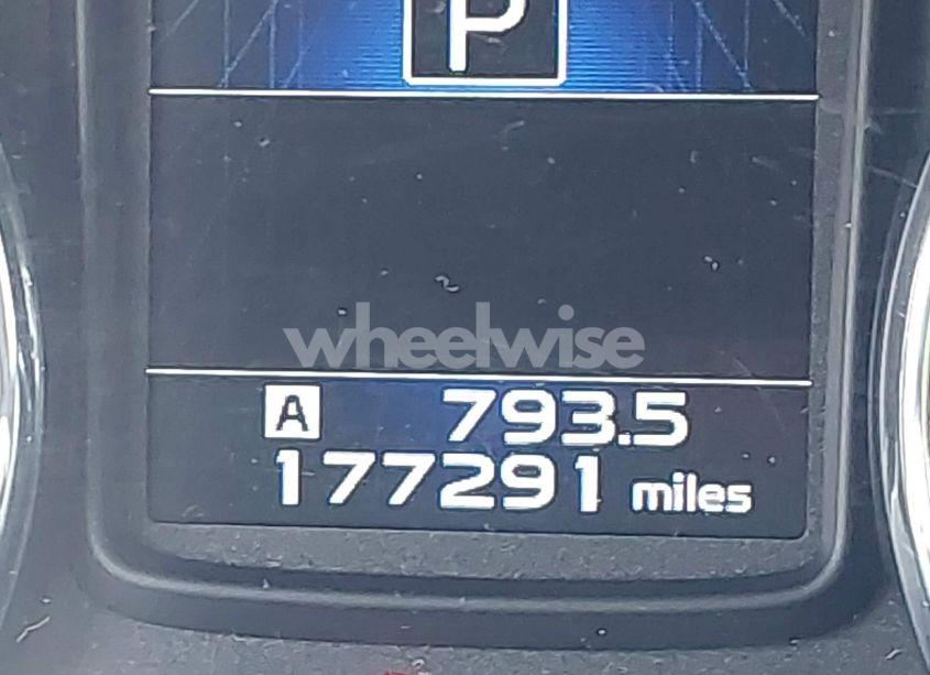 Photo 15 of 2014 Subaru Outback 2.5I LIMITED (VIN 4S4BRCPC6E3299365)