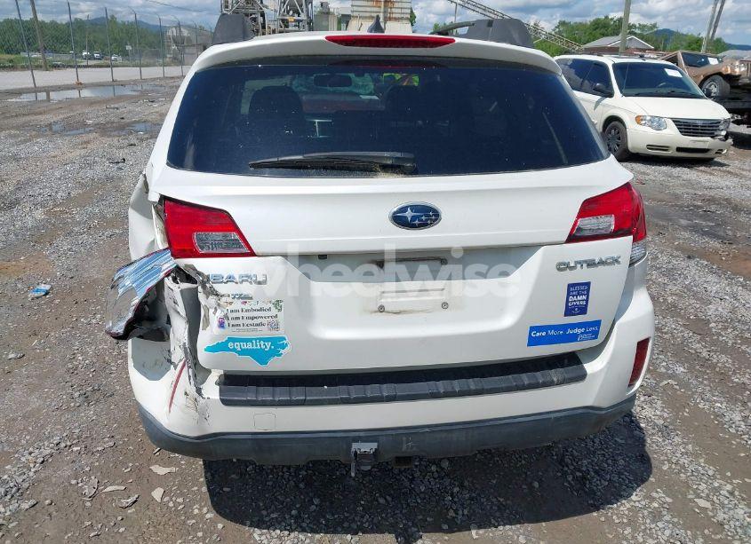 Photo 16 of 2014 Subaru Outback 2.5I LIMITED (VIN 4S4BRCPC6E3299365)