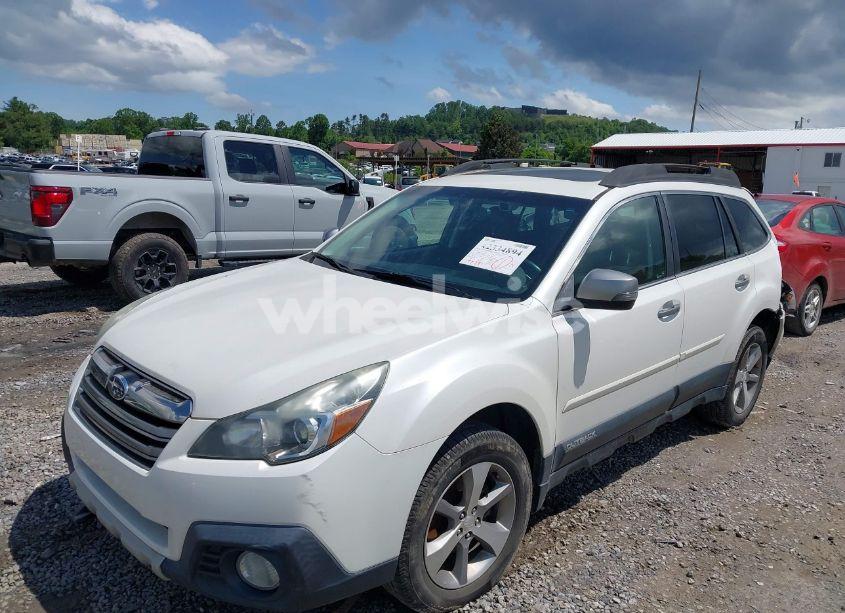Photo 2 of 2014 Subaru Outback 2.5I LIMITED (VIN 4S4BRCPC6E3299365)