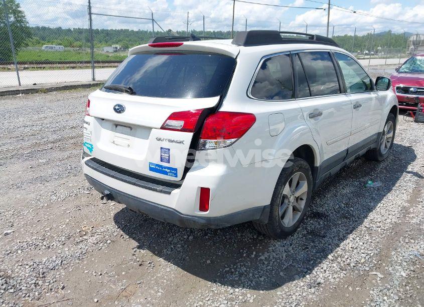 Photo 4 of 2014 Subaru Outback 2.5I LIMITED (VIN 4S4BRCPC6E3299365)