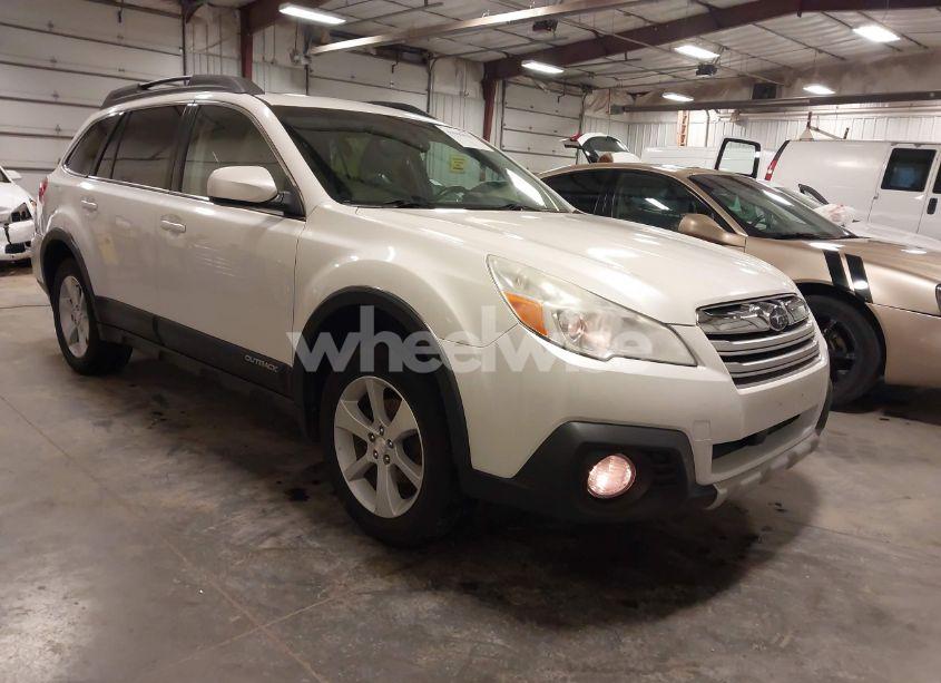 2013 Subaru Outback 2.5I LIMITED (VIN 4S4BRCPC7D3303535) main photo