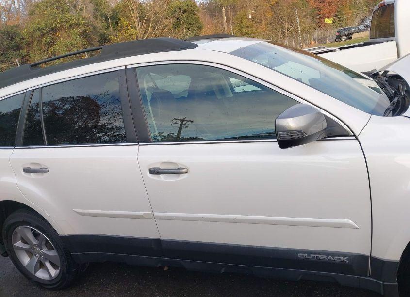 Photo 13 of 2014 Subaru Outback 2.5I LIMITED (VIN 4S4BRCPC9E3280227)