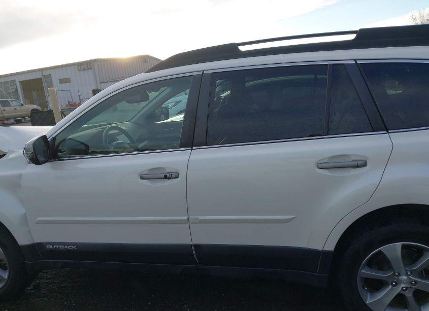 Photo 14 of 2014 Subaru Outback 2.5I LIMITED (VIN 4S4BRCPC9E3280227)