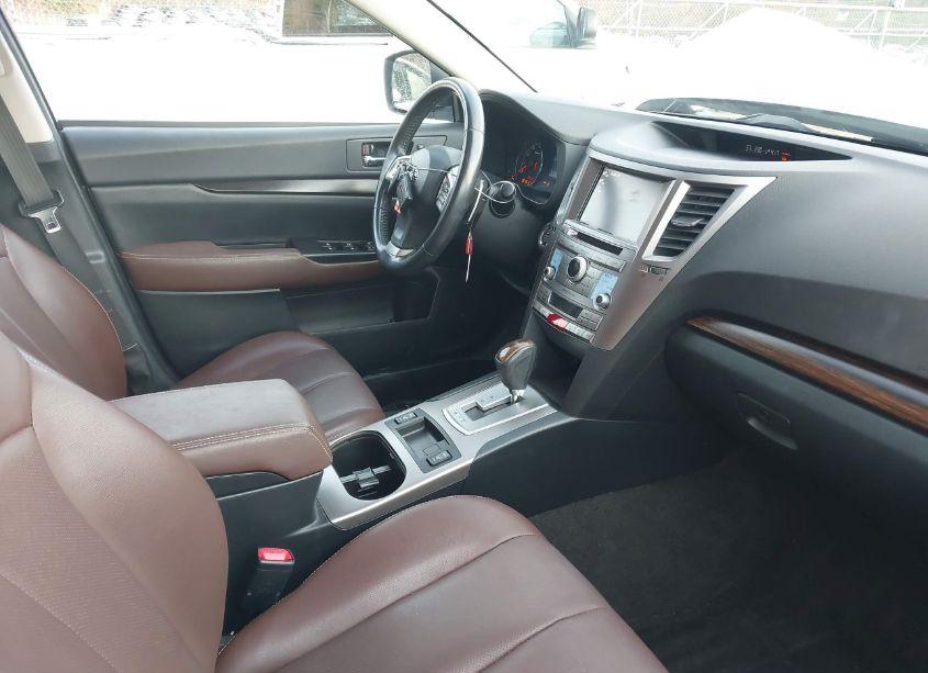 Photo 5 of 2014 Subaru Outback 2.5I LIMITED (VIN 4S4BRCPC9E3280227)