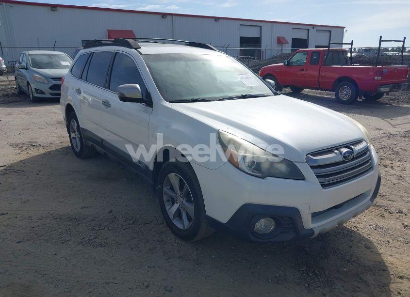 2013 Subaru Outback 2.5I LIMITED (VIN 4S4BRCSC2D3244854) main photo