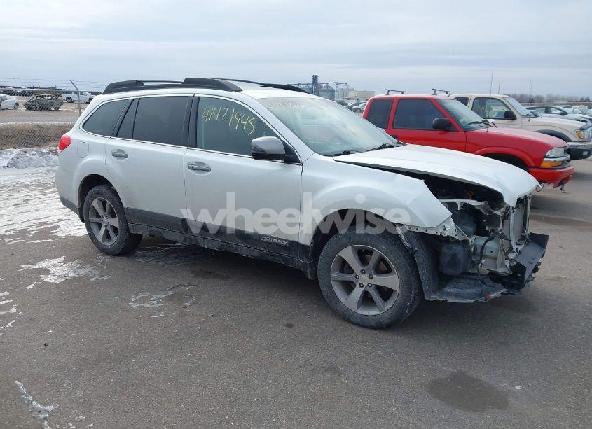 2013 Subaru Outback 2.5I LIMITED (VIN 4S4BRCSCXD3318943) main photo