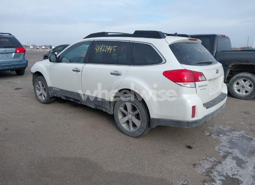 Photo 3 of 2013 Subaru Outback 2.5I LIMITED (VIN 4S4BRCSCXD3318943)