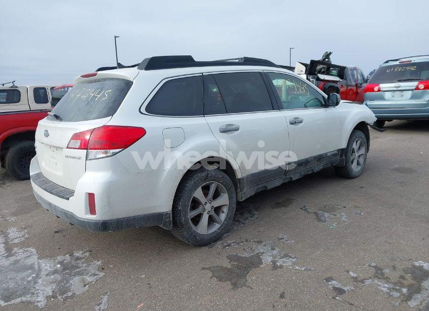 Photo 4 of 2013 Subaru Outback 2.5I LIMITED (VIN 4S4BRCSCXD3318943)