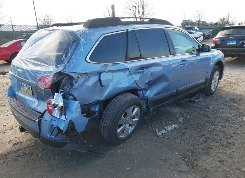 Photo 4 of 2011 Subaru Outback 3.6R PREMIUM (VIN 4S4BRDCC1B2411552)