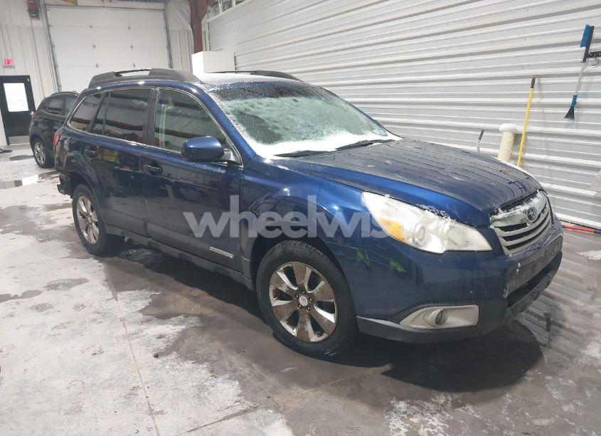 2010 Subaru Outback 3.6R PREMIUM (VIN 4S4BRDGC8A2328869) main photo