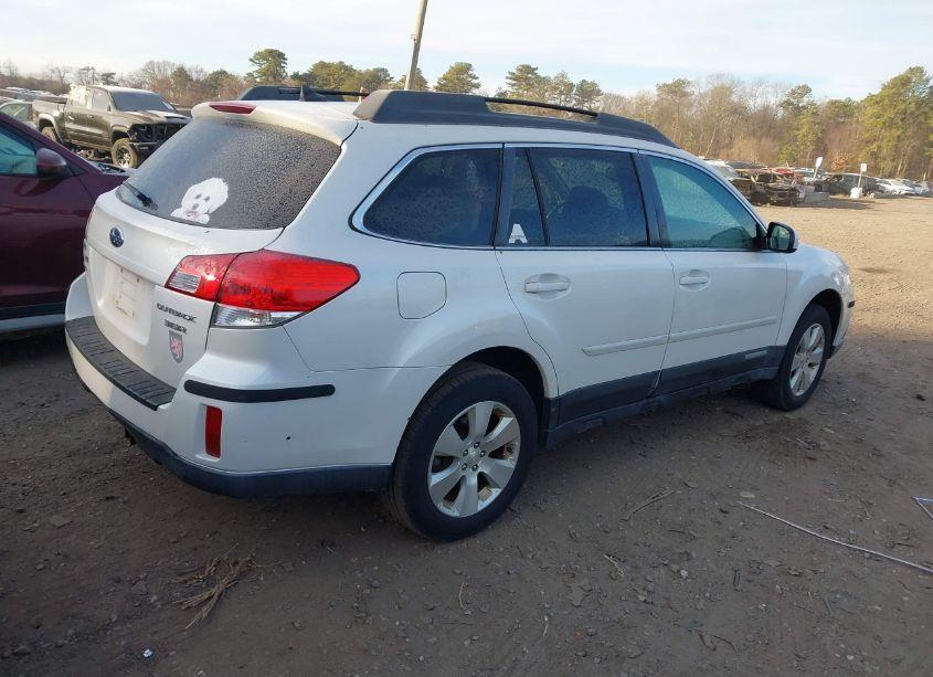 Photo 4 of 2012 Subaru Outback 3.6R PREMIUM (VIN 4S4BRDHC3C2246033)