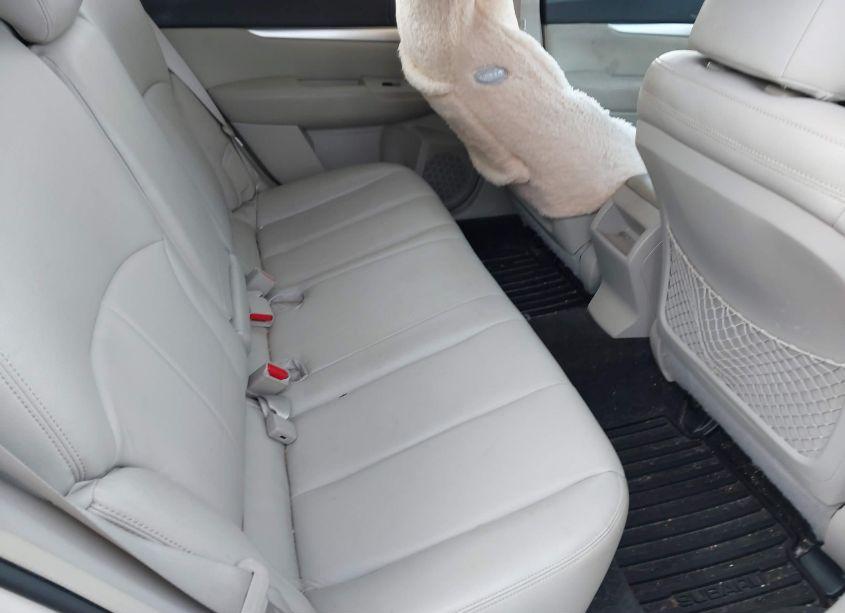 Photo 8 of 2012 Subaru Outback 3.6R PREMIUM (VIN 4S4BRDHC3C2246033)