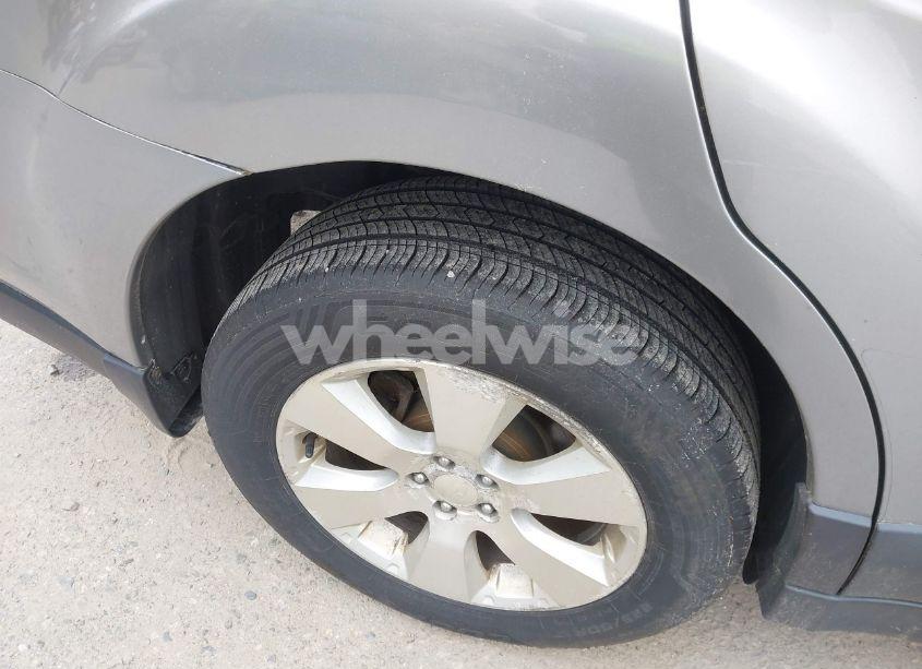 Photo 16 of 2010 Subaru Outback 3.6R LIMITED (VIN 4S4BRDJC1A2323764)