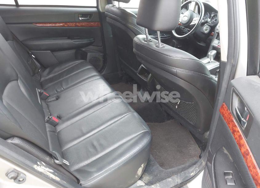 Photo 8 of 2010 Subaru Outback 3.6R LIMITED (VIN 4S4BRDJC1A2323764)