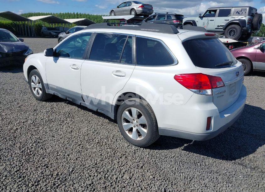 Photo 3 of 2010 Subaru Outback 3.6R LIMITED (VIN 4S4BRDJC2A2367787)