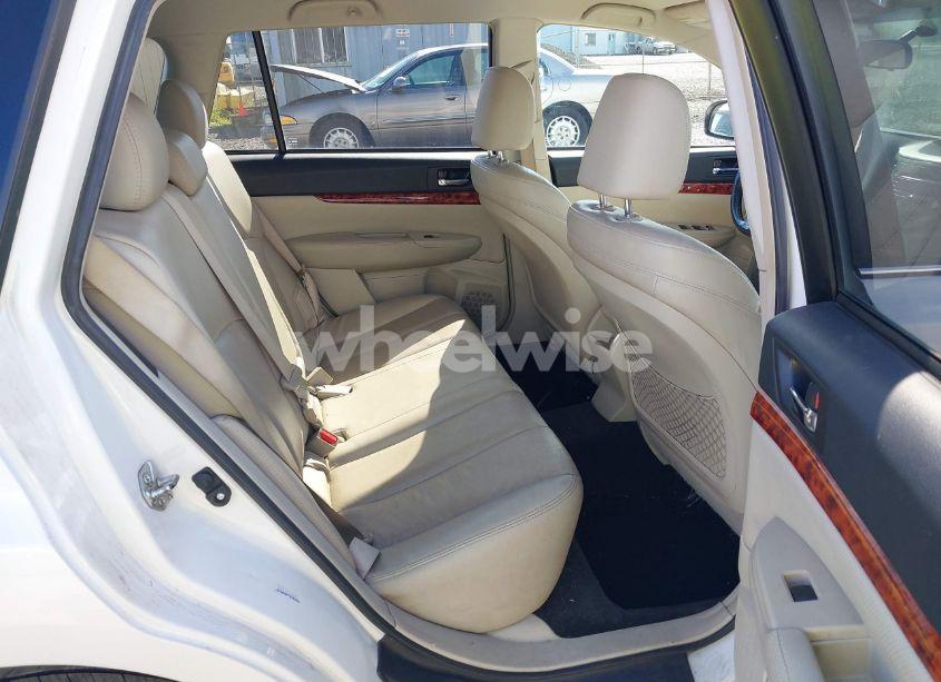 Photo 8 of 2010 Subaru Outback 3.6R LIMITED (VIN 4S4BRDJC2A2367787)