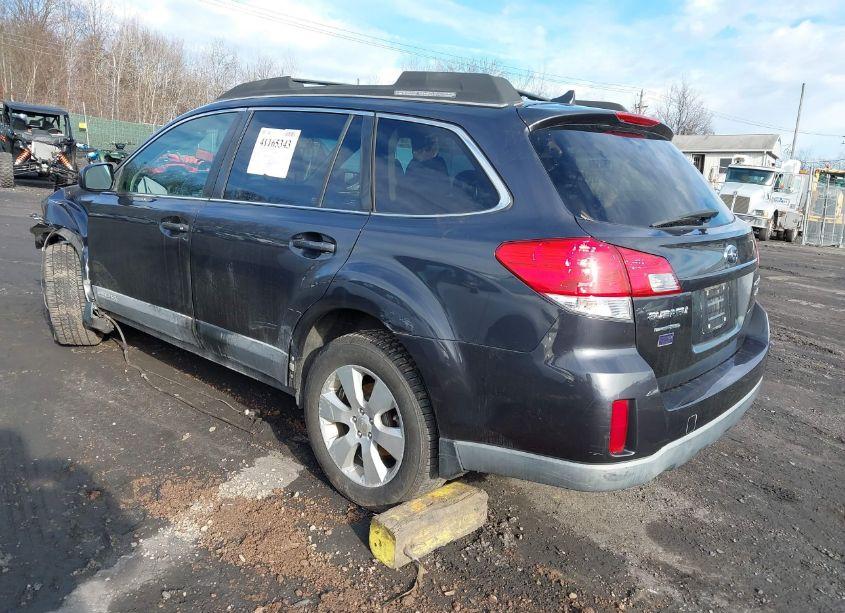 Photo 3 of 2011 Subaru Outback 3.6R LIMITED (VIN 4S4BRDJC2B2401695)