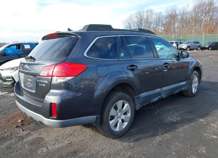 Photo 4 of 2011 Subaru Outback 3.6R LIMITED (VIN 4S4BRDJC2B2401695)