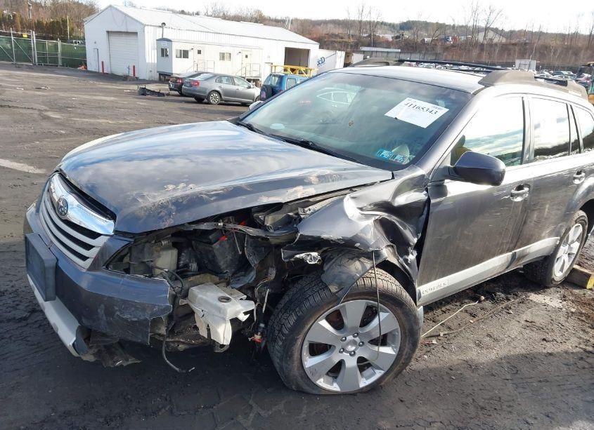 Photo 6 of 2011 Subaru Outback 3.6R LIMITED (VIN 4S4BRDJC2B2401695)