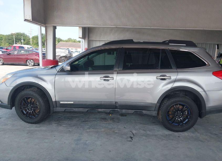 Photo 15 of 2011 Subaru Outback 3.6R LIMITED (VIN 4S4BRDJC5B2346580)