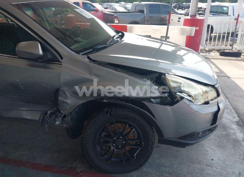 Photo 6 of 2011 Subaru Outback 3.6R LIMITED (VIN 4S4BRDJC5B2346580)