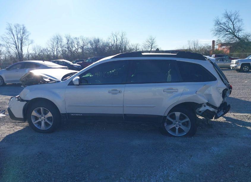 Photo 15 of 2013 Subaru Outback 3.6R LIMITED (VIN 4S4BRDJC7D2210244)