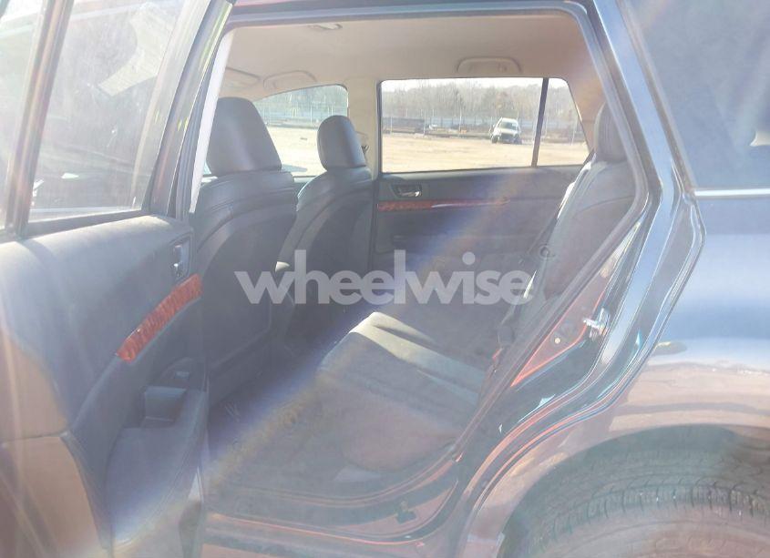 Photo 8 of 2011 Subaru Outback 3.6R LIMITED (VIN 4S4BRDJC9B2328048)