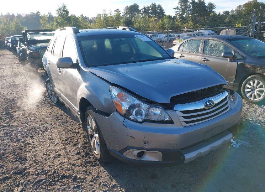 2010 Subaru Outback 3.6R LIMITED (VIN 4S4BRDKC0A2311667) main photo