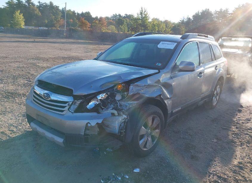 Photo 2 of 2010 Subaru Outback 3.6R LIMITED (VIN 4S4BRDKC0A2311667)