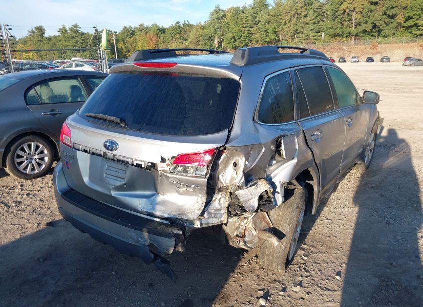 Photo 4 of 2010 Subaru Outback 3.6R LIMITED (VIN 4S4BRDKC0A2311667)