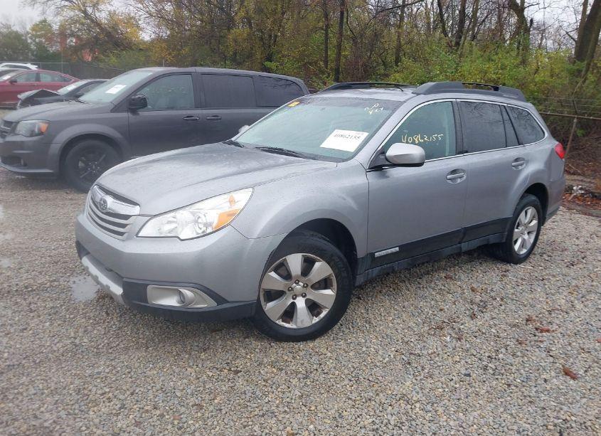 Photo 2 of 2010 Subaru Outback 3.6R LIMITED (VIN 4S4BRDKC0A2314942)