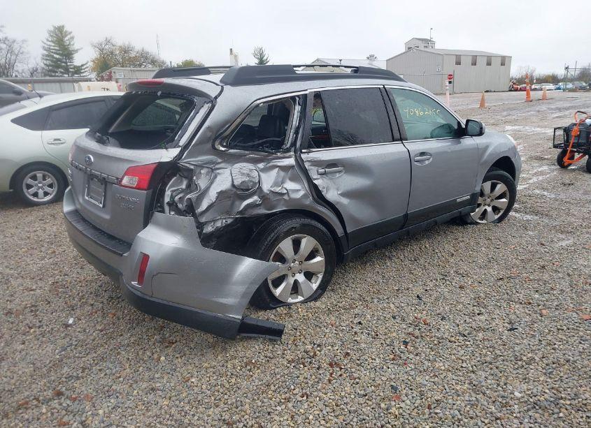 Photo 4 of 2010 Subaru Outback 3.6R LIMITED (VIN 4S4BRDKC0A2314942)
