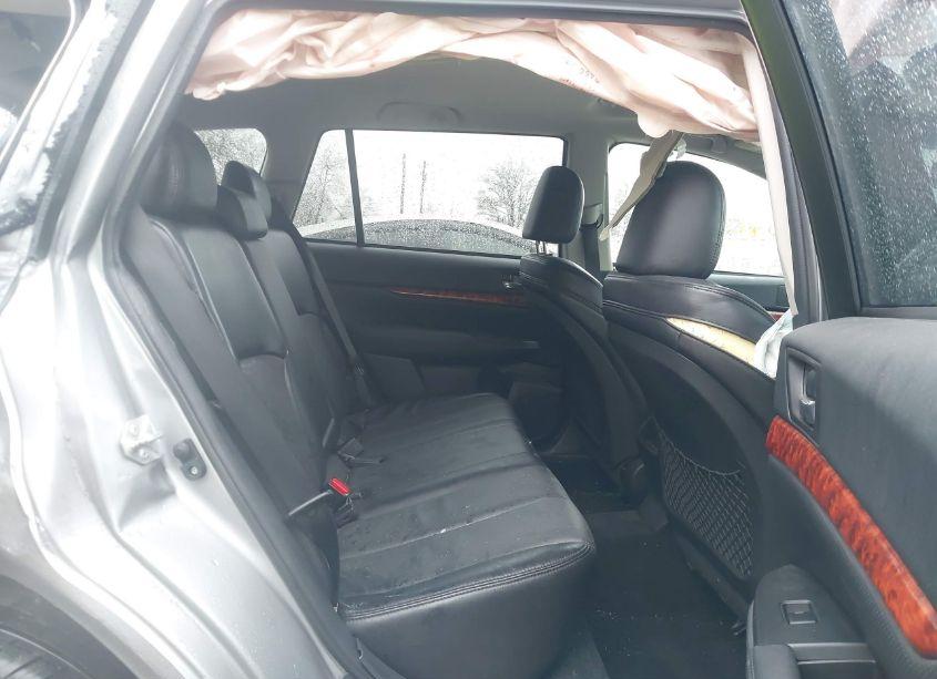 Photo 8 of 2010 Subaru Outback 3.6R LIMITED (VIN 4S4BRDKC0A2314942)