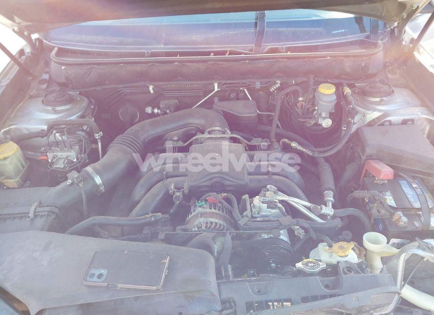 Photo 10 of 2010 Subaru Outback 3.6R LIMITED (VIN 4S4BRDKC0A2348847)