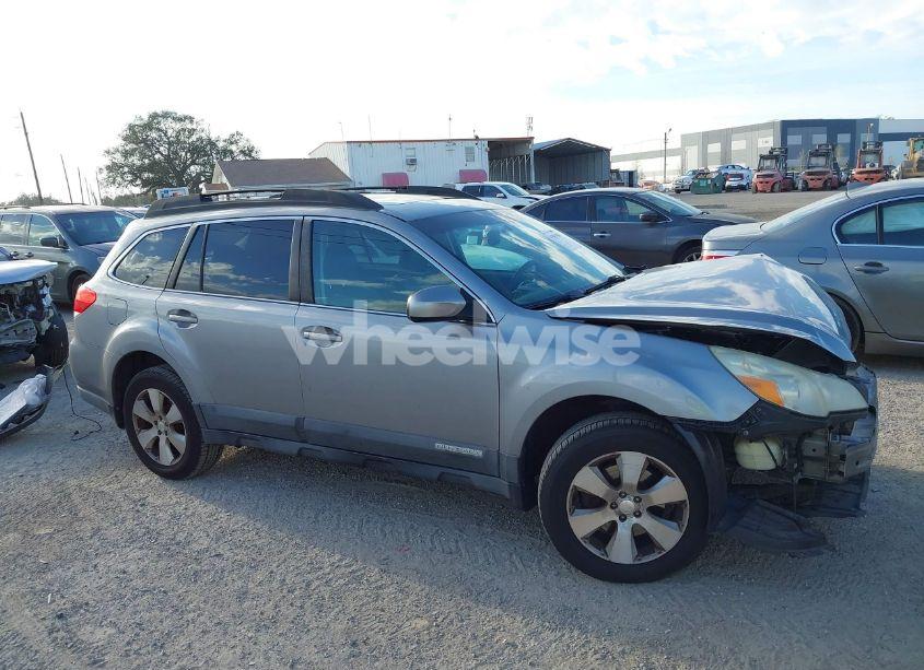 Photo 13 of 2010 Subaru Outback 3.6R LIMITED (VIN 4S4BRDKC0A2348847)