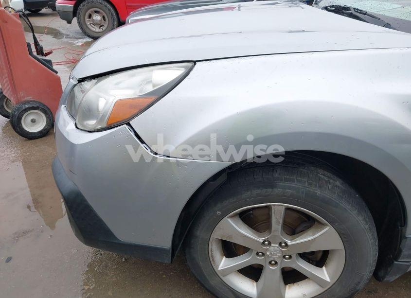 Photo 6 of 2013 Subaru Outback 3.6R LIMITED (VIN 4S4BRDKC1D2289750)