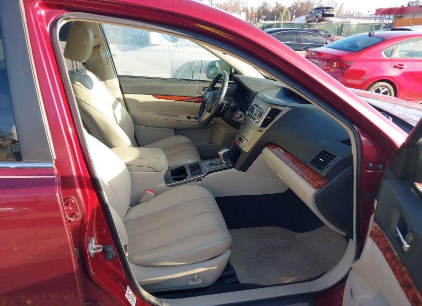 Photo 5 of 2011 Subaru Outback 3.6R LIMITED (VIN 4S4BRDKC2B2317956)