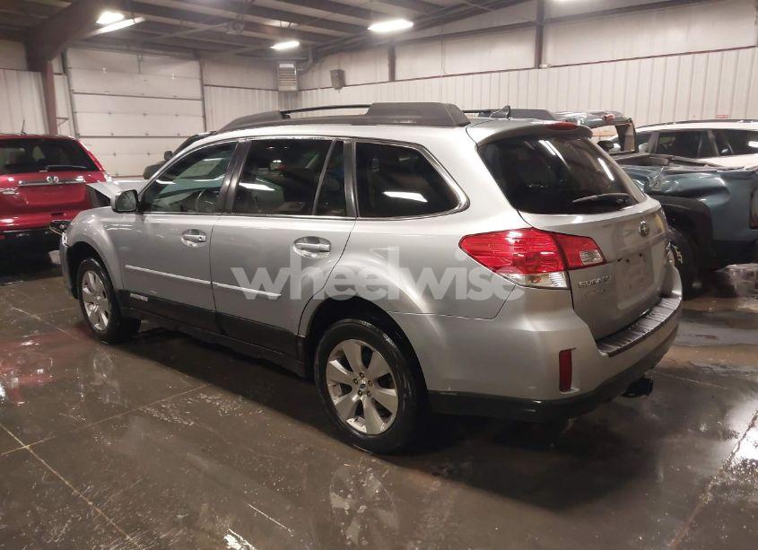 Photo 3 of 2012 Subaru Outback 3.6R LIMITED (VIN 4S4BRDKC2C2204123)