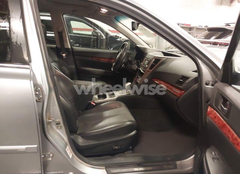 Photo 5 of 2012 Subaru Outback 3.6R LIMITED (VIN 4S4BRDKC2C2204123)